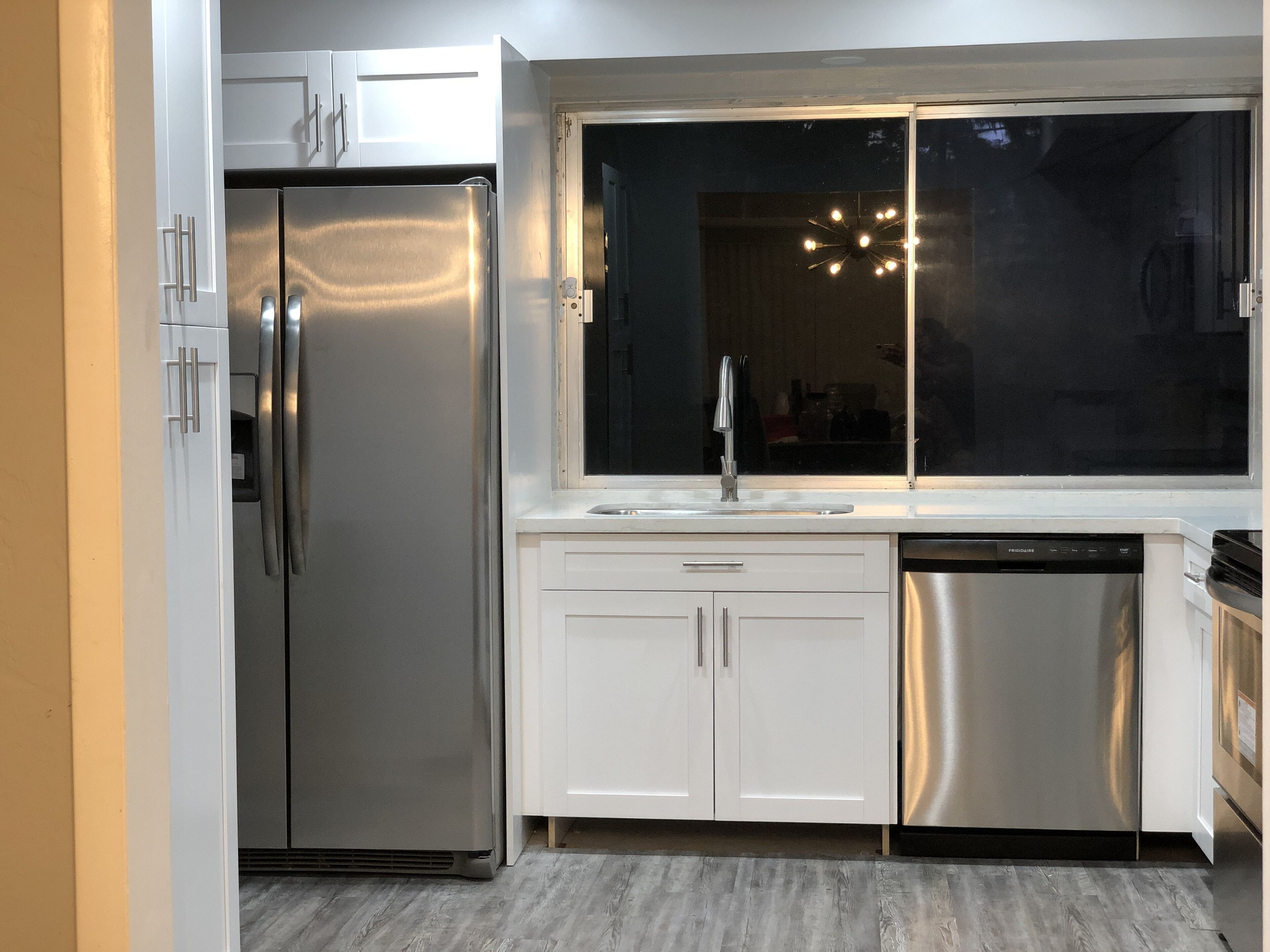 Private Tripical Oasis with Pool + BBQ + Basketball