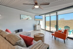 TV, table tennis, streaming services