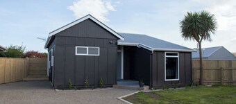 Pet Friendly Modern Apartment in Brixton