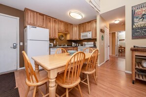 Condo, 1 Bedroom (Summit #257 Bldg. B) | Private kitchen | Fridge, microwave, stovetop, dishwasher - Summit #257 Bldg. B (Mammoth Lakes)