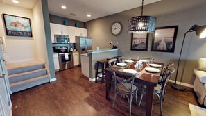 ตู้เย็น, ไมโครเวฟ, เตาประกอบอาหาร, เ  ครื่องล้างจาน