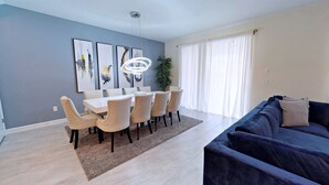 Living room - Storey Lake Resort - Fbs959 (Kissimmee)