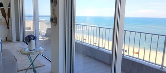 Blue Beach Apartment