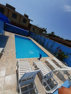 Outdoor pool - Residencial Rosi (Caraguatatuba)