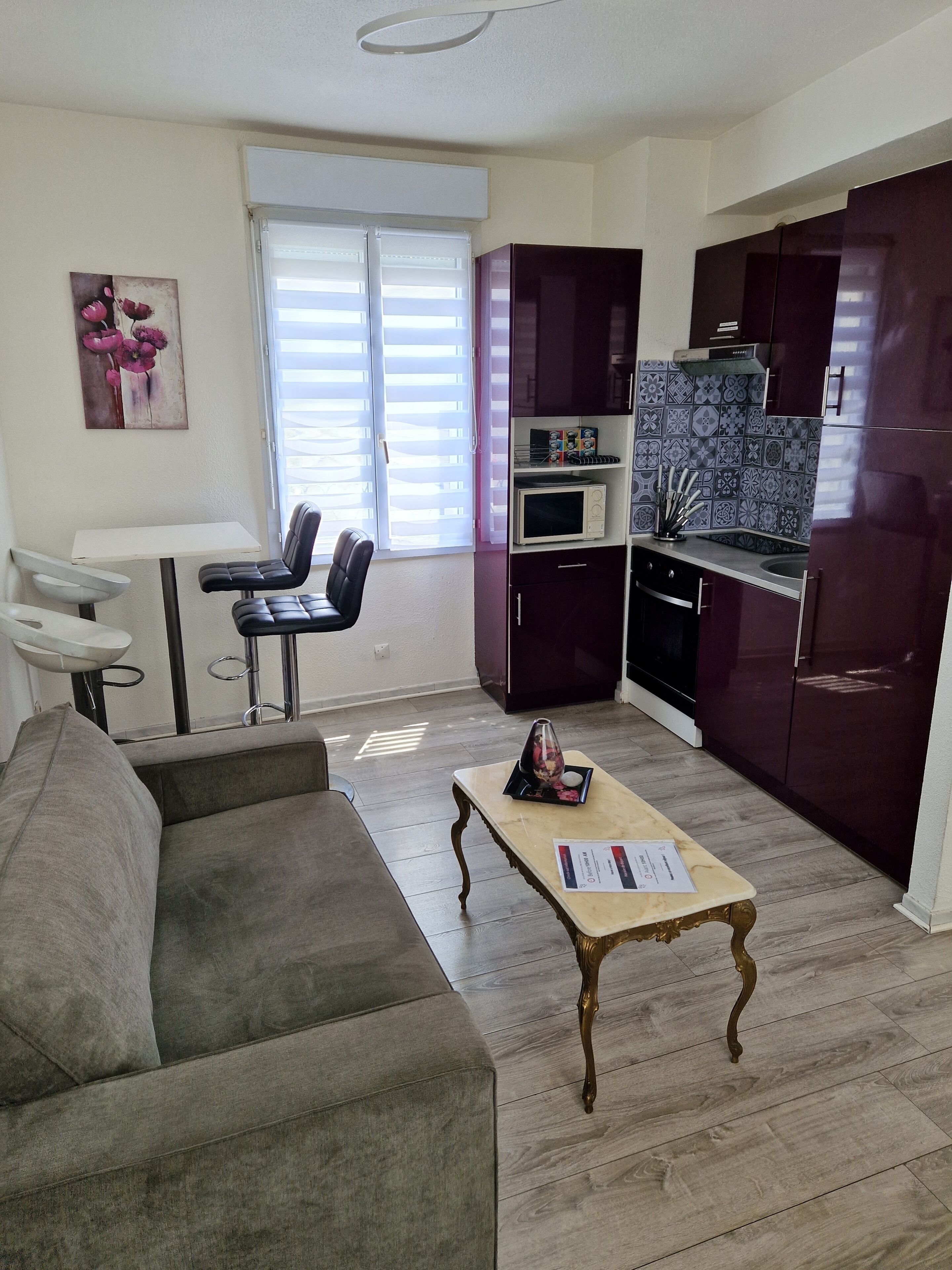 2 ROOMS GREAT TERRACE ROOFTOP FULL CITY CENTER