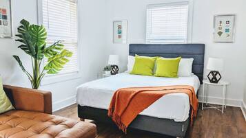 1 habitación, tabla de planchar con plancha, wifi y ropa de cama