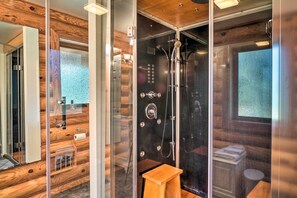 Hair dryer, towels - Cabin on Kenai Peninsula: Family & Group Friendly! (Kenai)