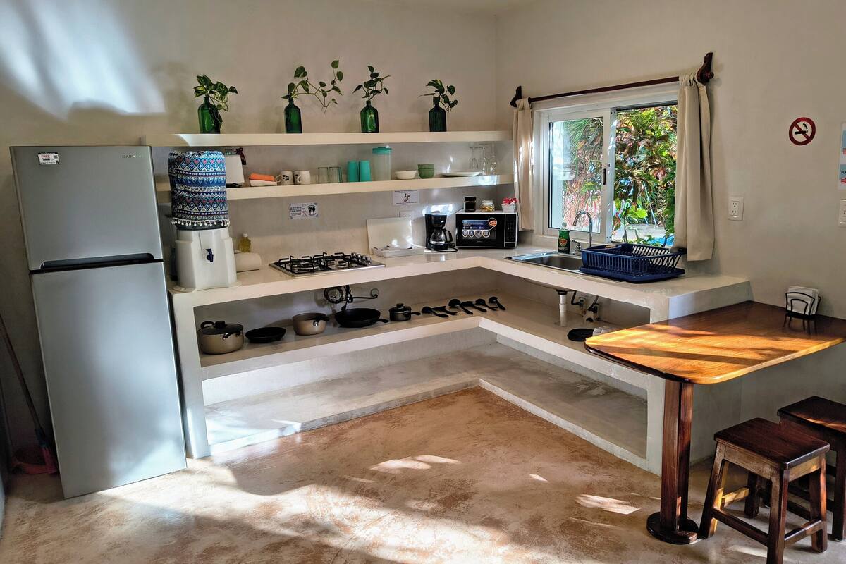 griddle, eco-friendly cleaning products, reusable coffee/tea filters