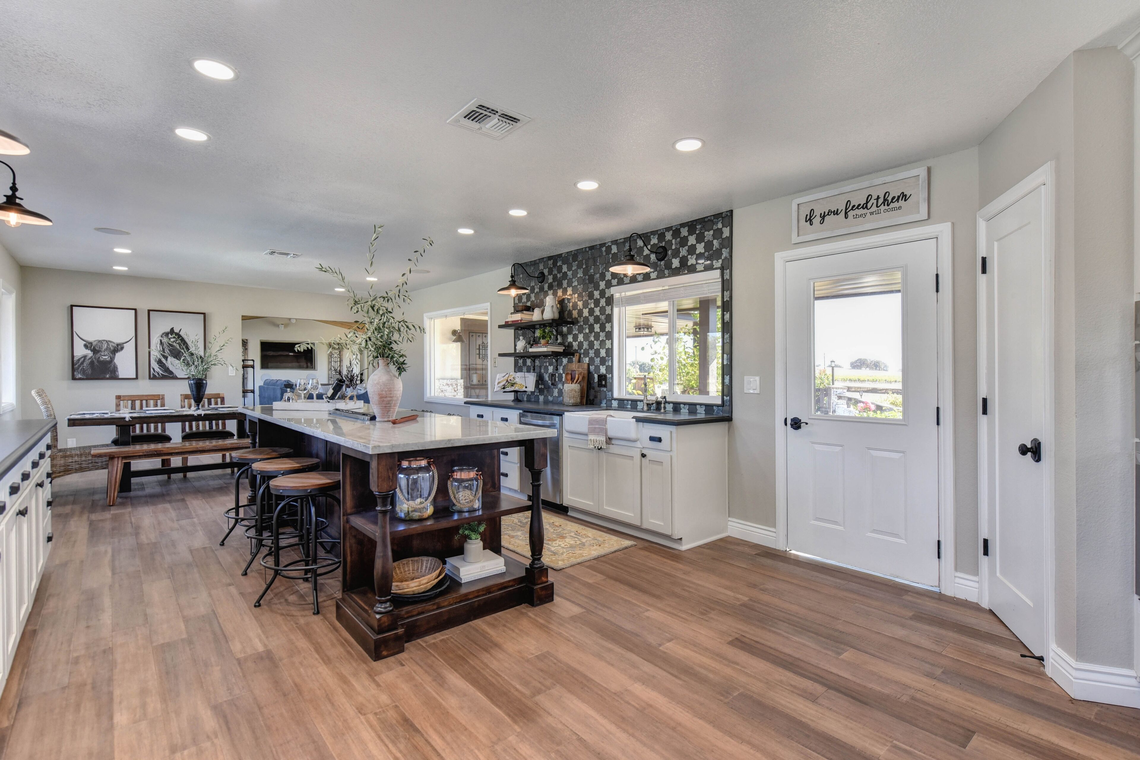 Beautiful Home With Pool on Acreage! 