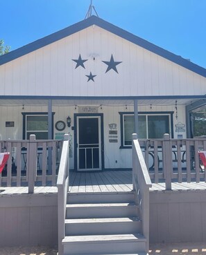 Exterior - Lake House Cabin is less than 3 Miles from the Roosevelt Lake (Tonto Basin)