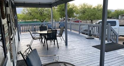 Lake House Cabin está a menos de 3 millas del lago Roosevelt