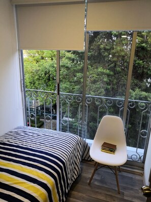 Basic Double Room | Blackout drapes, free WiFi, bed sheets - Dumas 350 (Mexico City)