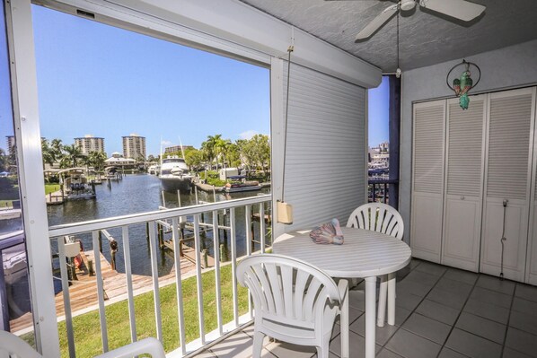 コンドミニアム (2 Bedrooms) | バルコニー