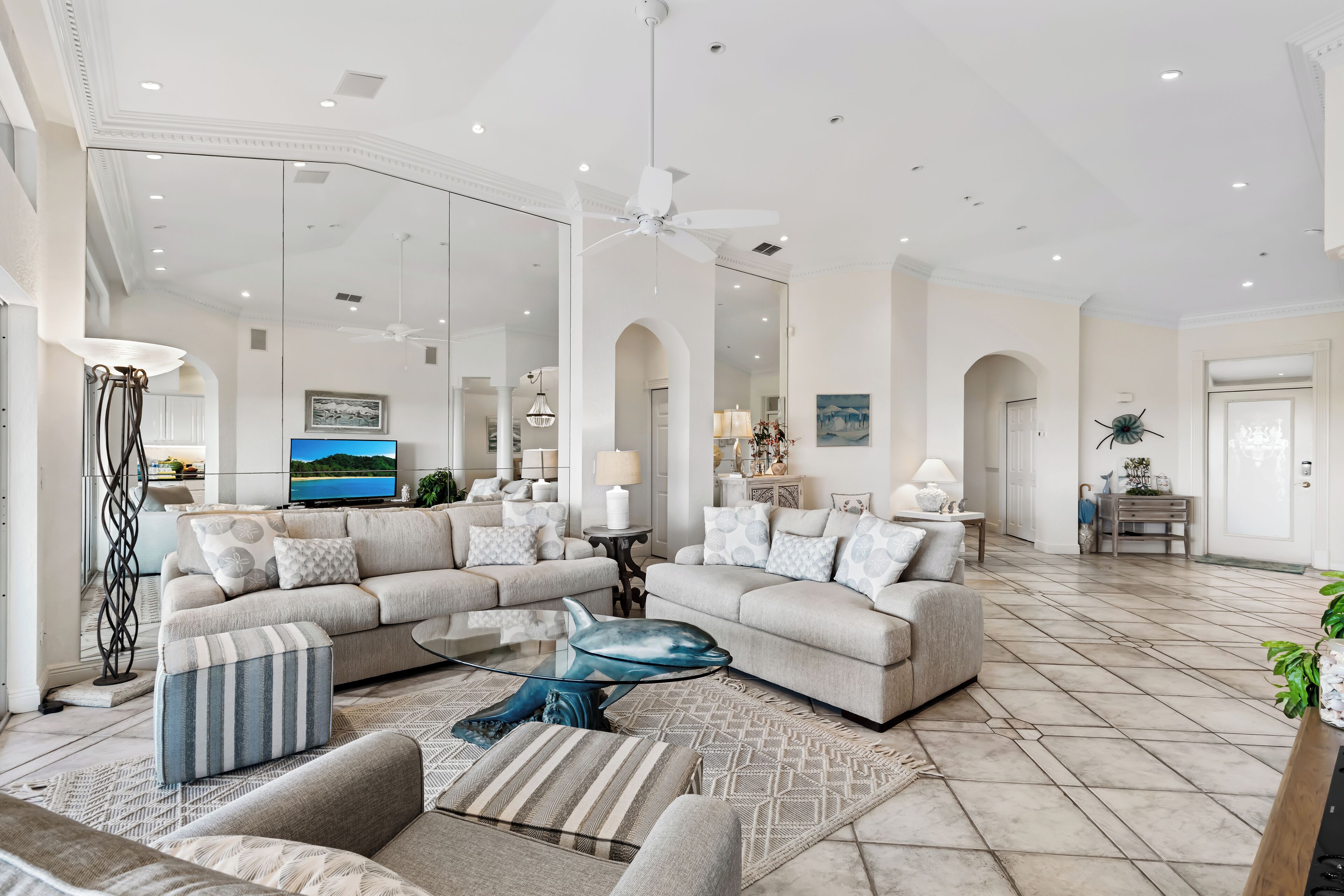Condo (3 Bedrooms) | Property amenity