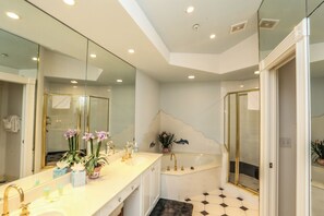 コンドミニアム (3 Bedrooms) | 施設内の設備