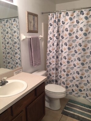 House, 4 Bedrooms, Private Pool (2 Bathrooms) | Bathroom | Combined shower/bathtub, towels - 4BR Davenport Pool Home by Watson-1327WR (Davenport)