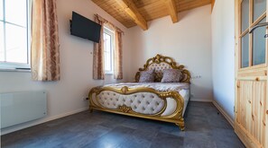 2 多间卧室、旅行婴儿床、免费 WiFi、床单