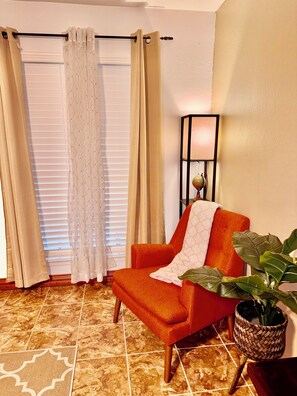 Interior - PRIVATE DUPLEX #2 KING BED/Houston/Pasadena/ Hobby/Clear Lake/Galveston/ (Houston)