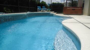 House, 4 Bedrooms, Private Pool (2 Bathrooms) | Private pool