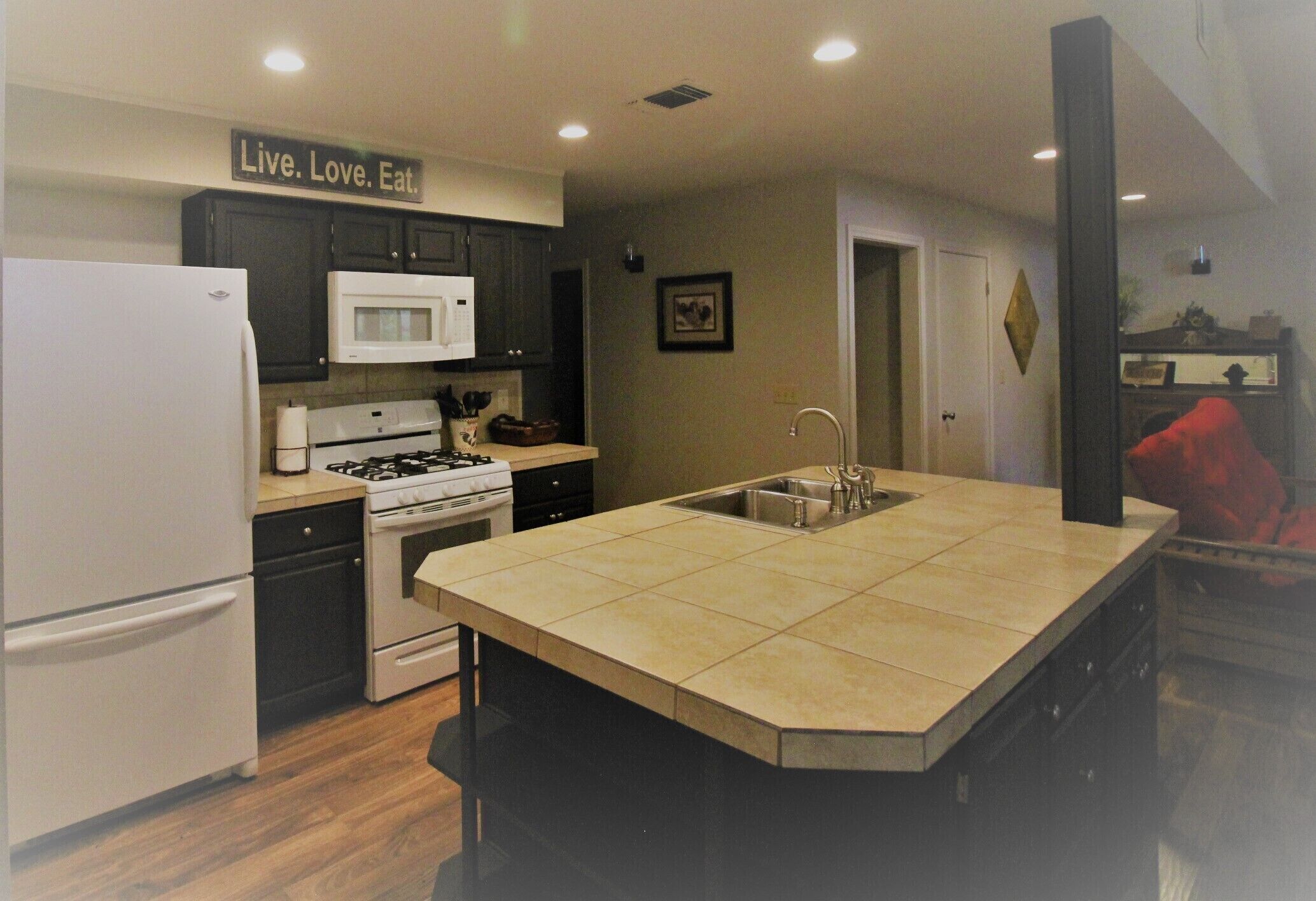 A private paradise with live water near the Frio River