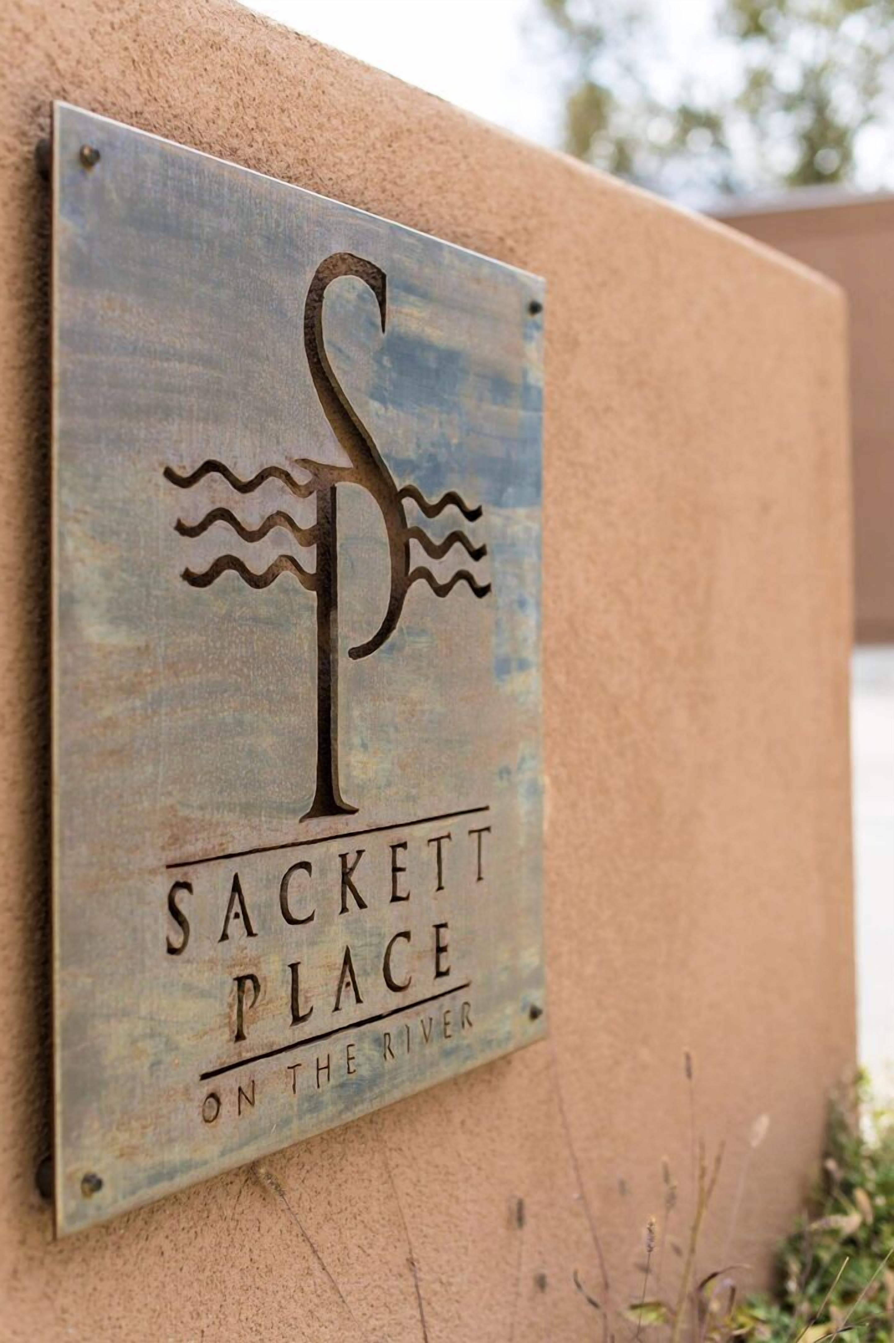 River Place on Sackett- Beautiful Condo on the River