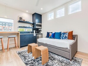 2 bedrooms, memory-foam beds, iron/ironing board, free WiFi