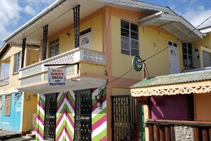 Exterior detail - Roseau City Center Apartment (Roseau)