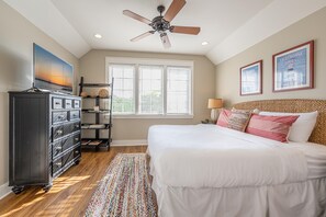 Iron/ironing board, bed sheets