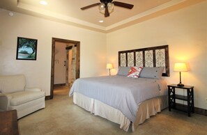 7 bedrooms, desk, free WiFi, bed sheets