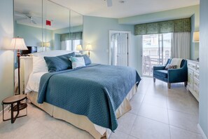 Iron/ironing board, bed sheets