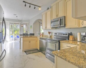 House, 5 Bedrooms, Private Pool (4 Bathrooms) | Private kitchen | Full-size fridge, microwave, oven, stovetop