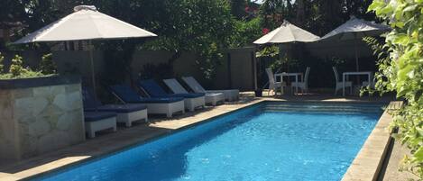 Outdoor pool, sun loungers