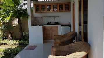 Deluxe Double Room, Non Smoking, Garden View | Terrace/patio