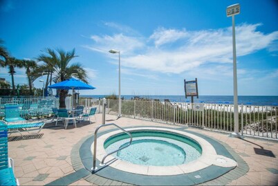 Beachfront Boardwalk! Owner managed. Family Friendly! 