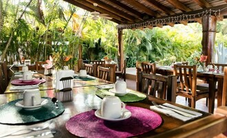 Se ofrece un desayuno a la carta todos los días (por un coste adicional)