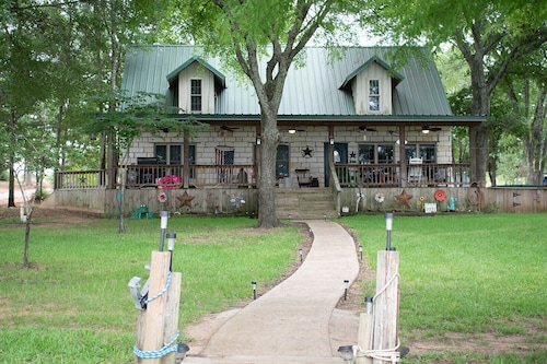 The Lake House on Lake Limestone