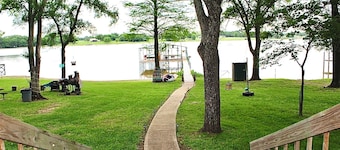 The Lake House on Lake Limestone