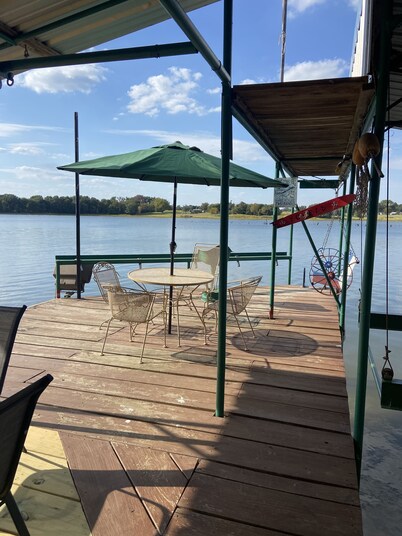 The Lake House on Lake Limestone