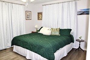 4 slaapkamers, reisbedje, gratis wifi, beddengoed