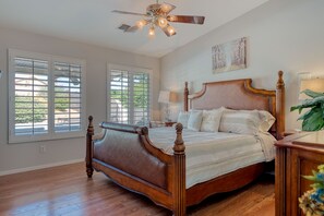 4 habitaciones, tabla de planchar con plancha y cuna de viaje