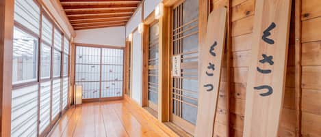 Habitación tradicional | Pasillo