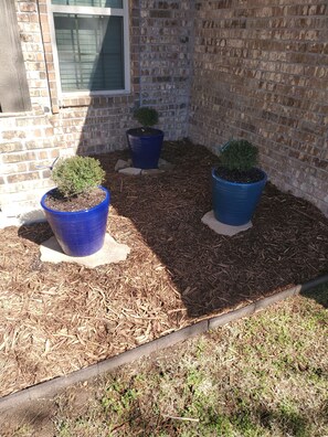 Property grounds - Sleeps 5 ☆ OU Campus ☆ Airport ☆ Restaurants ☆ Shopping Nearby (Oklahoma City)