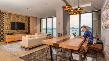 Exclusieve studio suite, 1 kingsize bed, uitzicht op zee | Kameruitzicht