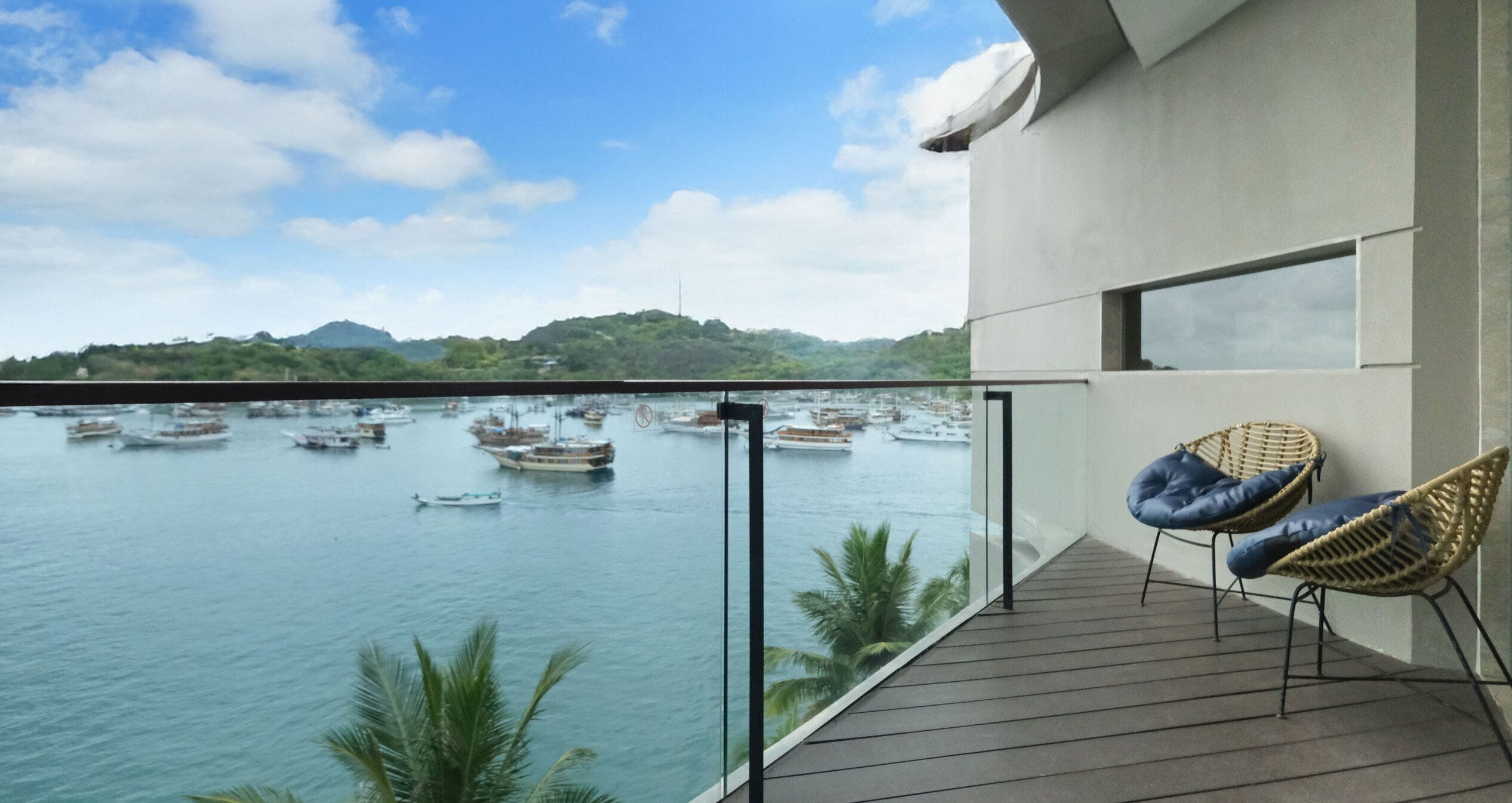 The Phinizy Suite | Minibar, in-room safe, individually furnished, desk