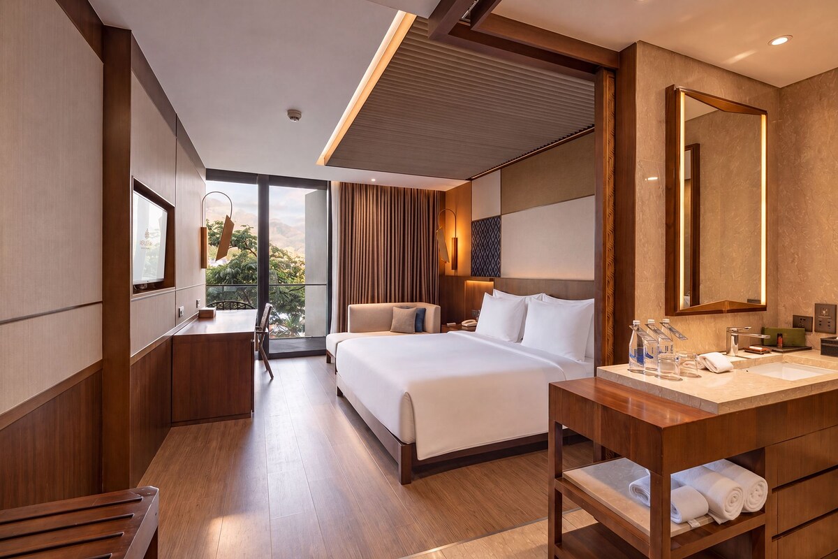 The Signature Hill View Double Bed | Minibar, in-room safe, desk, laptop workspace
