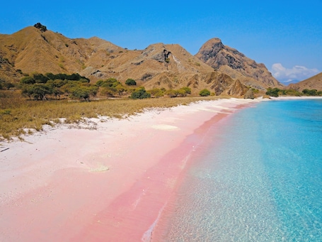 Boating. Meruorah Komodo Labuan Bajo
