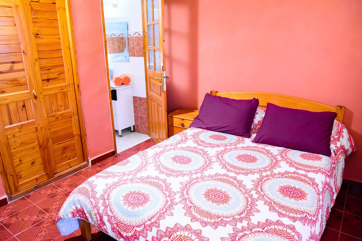 classic double room | 1 bedroom, desk, blackout curtains, free wifi