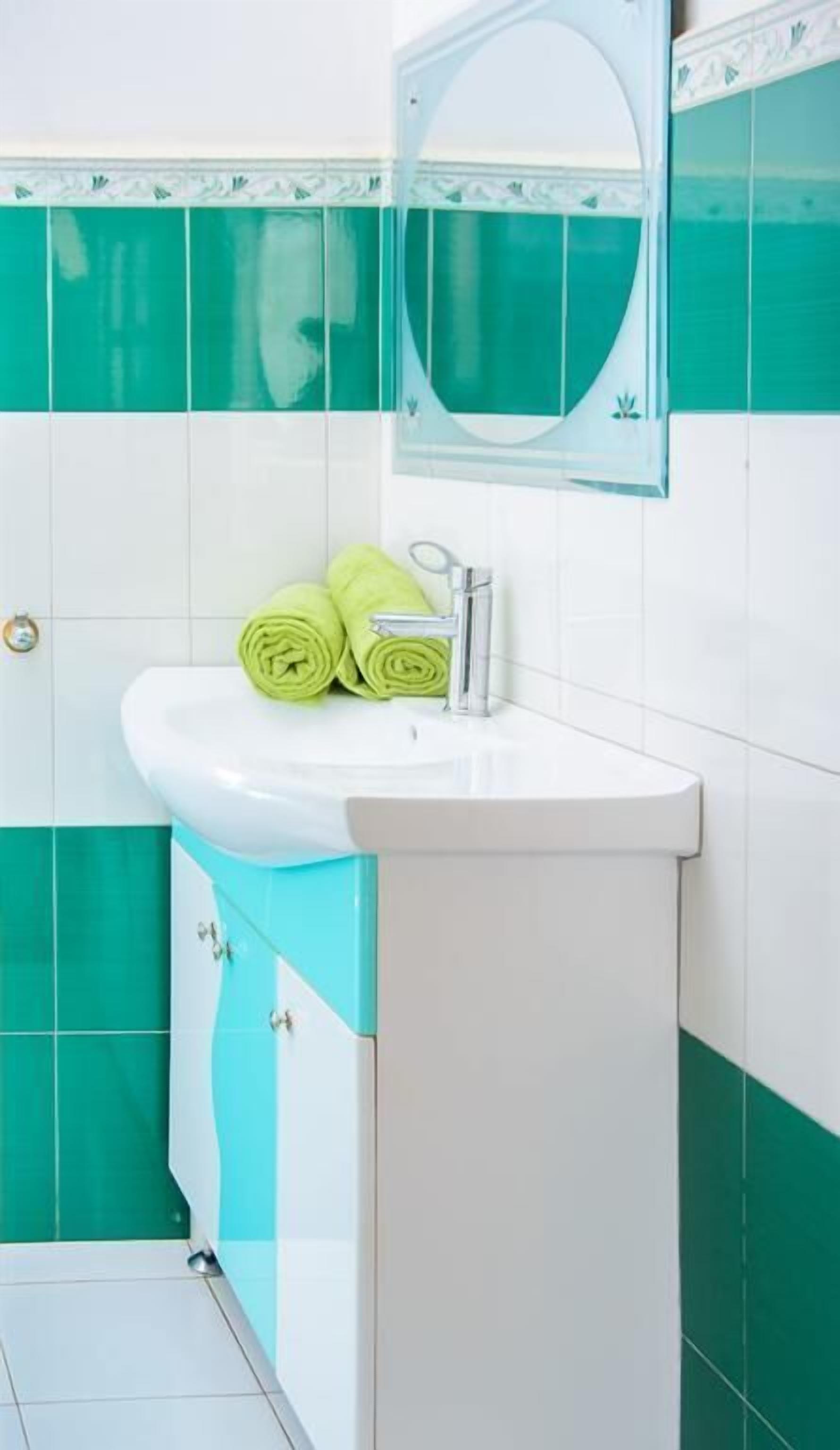 shower, rainfall showerhead, towels, soap