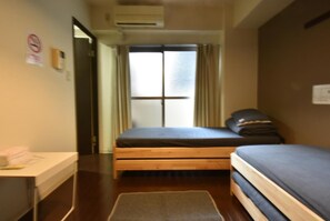 1 bedroom, free WiFi, bed sheets - Enzo Shin-Osaka C (Osaka)