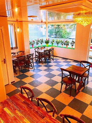 Coin salon dans le hall